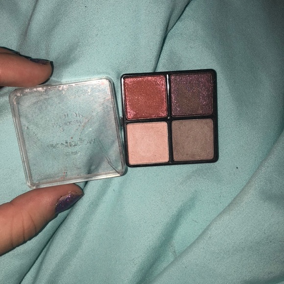 Makeup - Picture 5 of 5